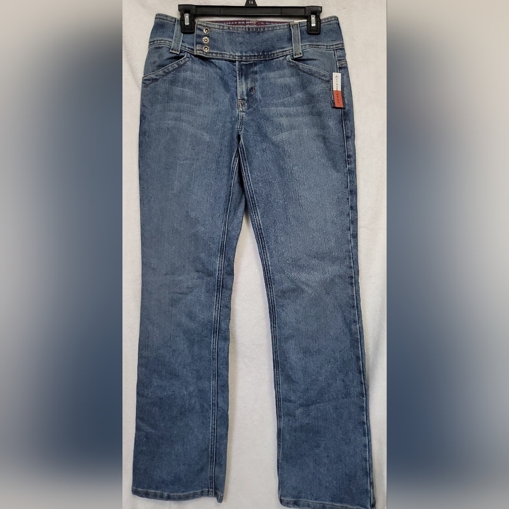 Tommy Hilfiger NWT Stretch Hipster Women's Boot Cut Jeans Size 8